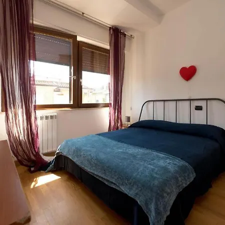 Appartamento Centro Di Scauri A 100 M Dal Mare-Affitti Settimanali Apartmán Minturno